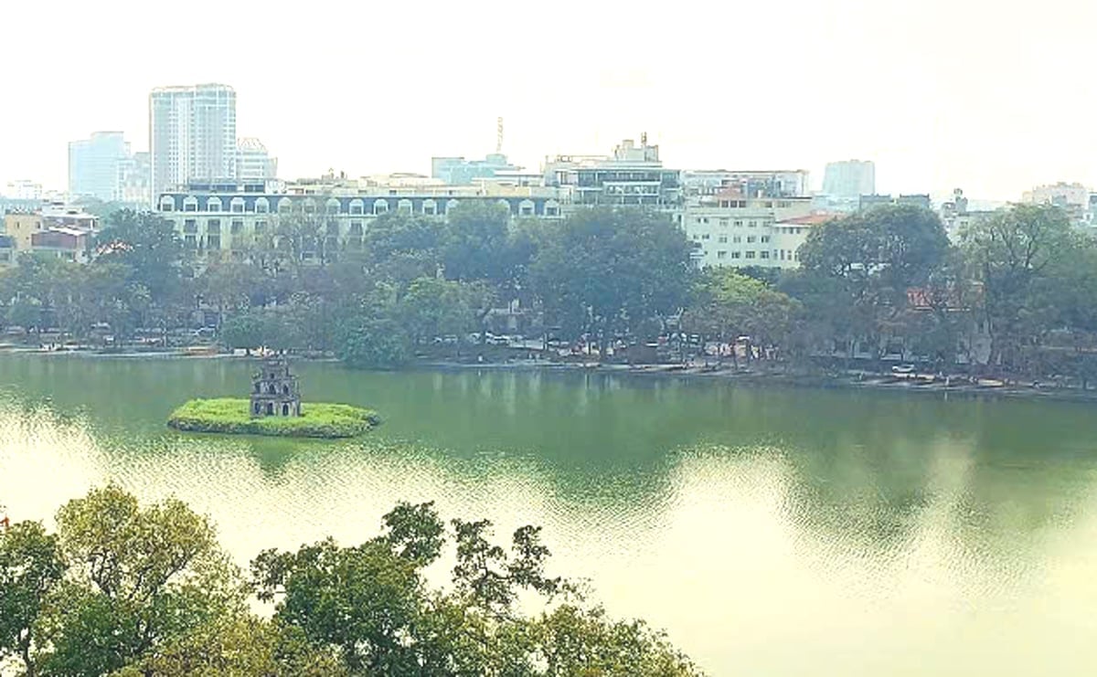 UBND TP Hà Nội yêu cầu các đơn vị liên quan khẩn trương triển khai các biện pháp hỗ trợ và thăm hỏi gia đình nạn nhân. Ảnh: Nguyễn Hà. UBND TP Hà Nội yêu cầu các đơn vị liên quan khẩn trương triển khai các biện pháp hỗ trợ và thăm hỏi gia đình nạn nhân. Ảnh: Nguyễn Hà.