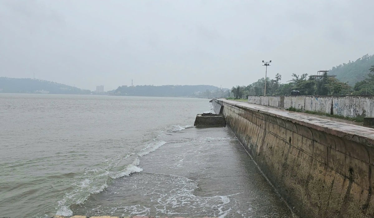 Sở Nông nghiệp và Môi trường thành phố Hải Phòng đề nghị các sở, ngành, chủ dự án... trên địa bàn thành phố chủ động ứng phó sự cố môi trường trước diễn biến cơn bão số 3. Ảnh: Hoàng Phong. Sở Nông nghiệp và Môi trường thành phố Hải Phòng đề nghị các sở, ngành, chủ dự án... trên địa bàn thành phố chủ động ứng phó sự cố môi trường trước diễn biến cơn bão số 3. Ảnh: Hoàng Phong.