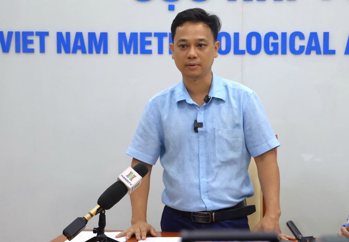 Ông Nguyễn Văn Hiệp, Phó Giám đốc Đài Khí tượng thủy văn Bắc Bộ nhận định về ảnh hưởng của báo số 3 tới thành phố Hà Nội. ảnh: Trung Nguyên. Ông Nguyễn Văn Hiệp, Phó Giám đốc Đài Khí tượng thủy văn Bắc Bộ nhận định về ảnh hưởng của báo số 3 tới thành phố Hà Nội. ảnh: Trung Nguyên.