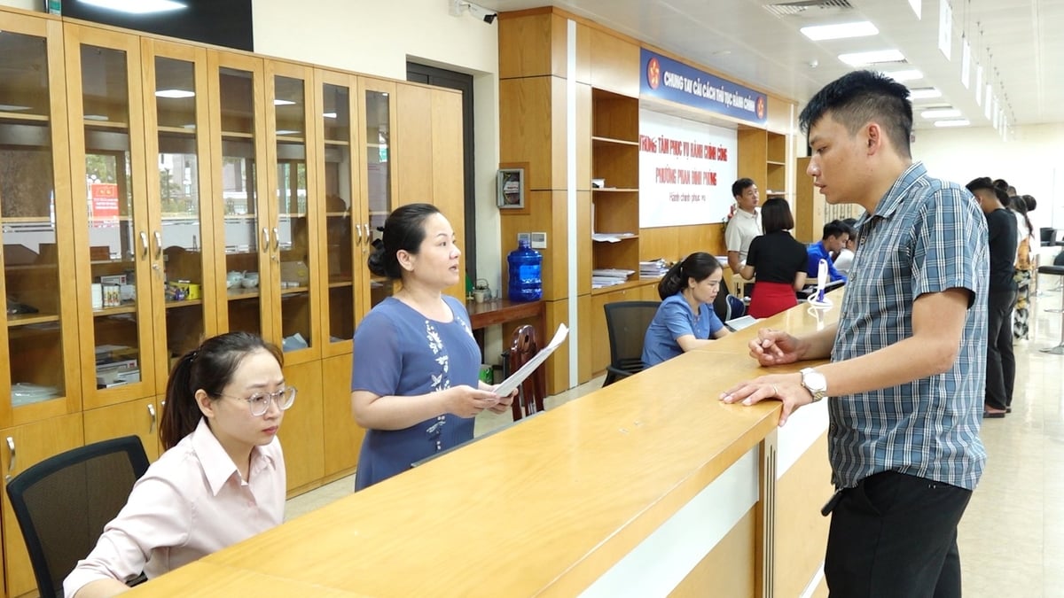 Trung tâm Phục vụ hành chính công phường Phan Đình Phùng (Thái Nguyên). Ảnh: Ngọc Tú. Trung tâm Phục vụ hành chính công phường Phan Đình Phùng (Thái Nguyên). Ảnh: Ngọc Tú.