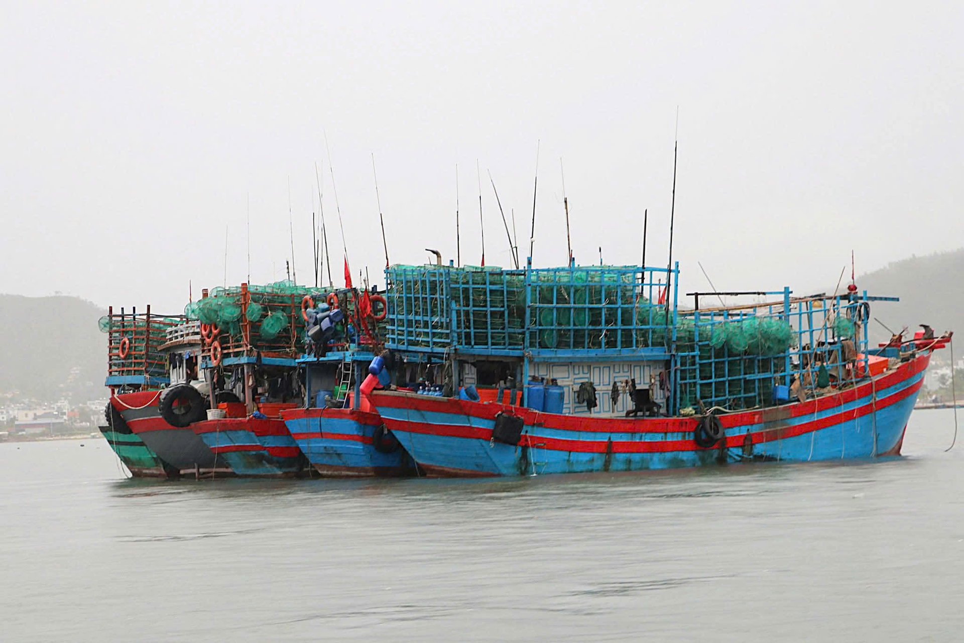 lanh-dao-chinh-phu-va-bo-nn-mt-chi-dao-phong-chong-bao-so-3-160735_622