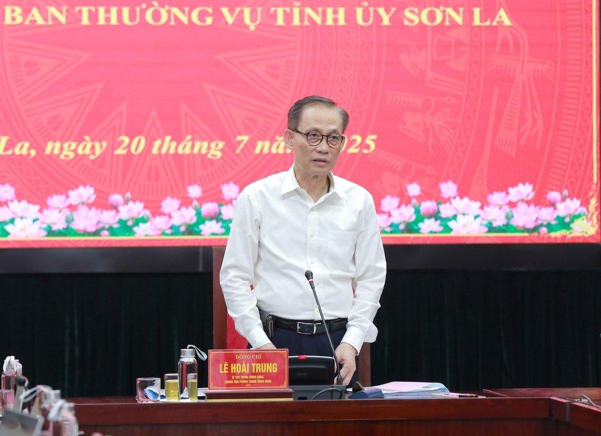 Ông Lê Hoài Trung đánh giá cao những nỗ lực của tỉnh Sơn La. Ảnh: Hiền Hòa. Ông Lê Hoài Trung đánh giá cao những nỗ lực của tỉnh Sơn La. Ảnh: Hiền Hòa.