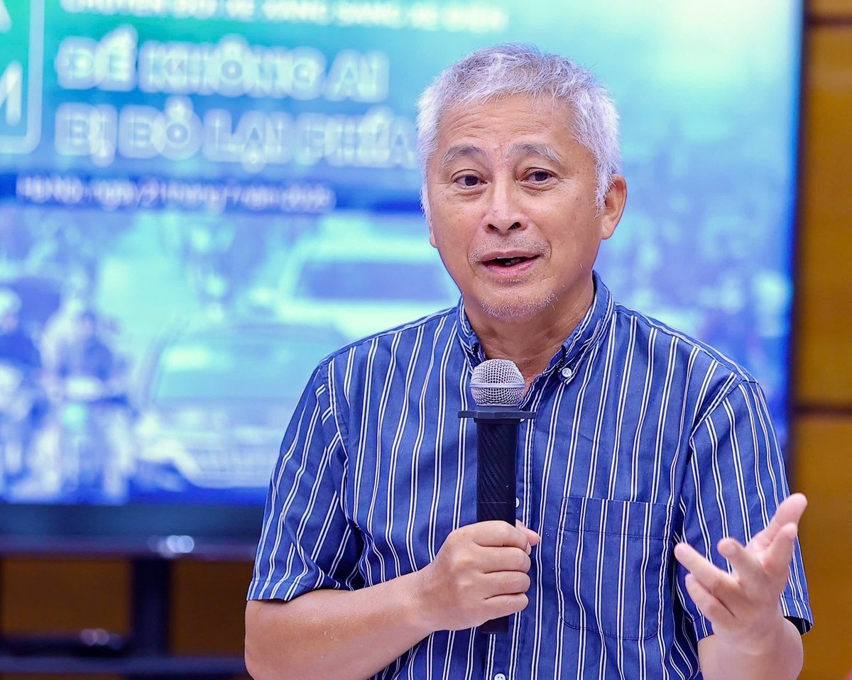 Theo ông Hoàng Dương Tùng, người dân rất cần được giải thích rõ về mục tiêu, lộ trình và chính sách hỗ trợ chuyển đổi xe xăng sang xe điện để bớt đi sự lo ngại. Ảnh: Nguyễn Thủy. Theo ông Hoàng Dương Tùng, người dân rất cần được giải thích rõ về mục tiêu, lộ trình và chính sách hỗ trợ chuyển đổi xe xăng sang xe điện để bớt đi sự lo ngại. Ảnh: Nguyễn Thủy.