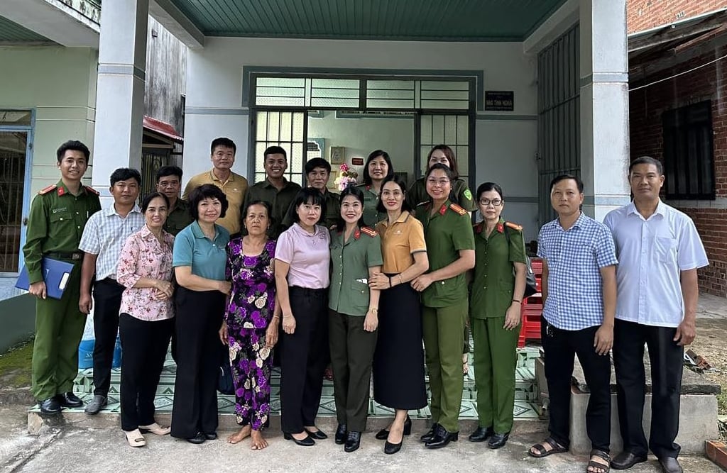 Chuyến bay màu xanh mang đến bình yên và hi vọng. Ảnh: Vietnam Airlines. Chuyến bay màu xanh mang đến bình yên và hi vọng. Ảnh: Vietnam Airlines.