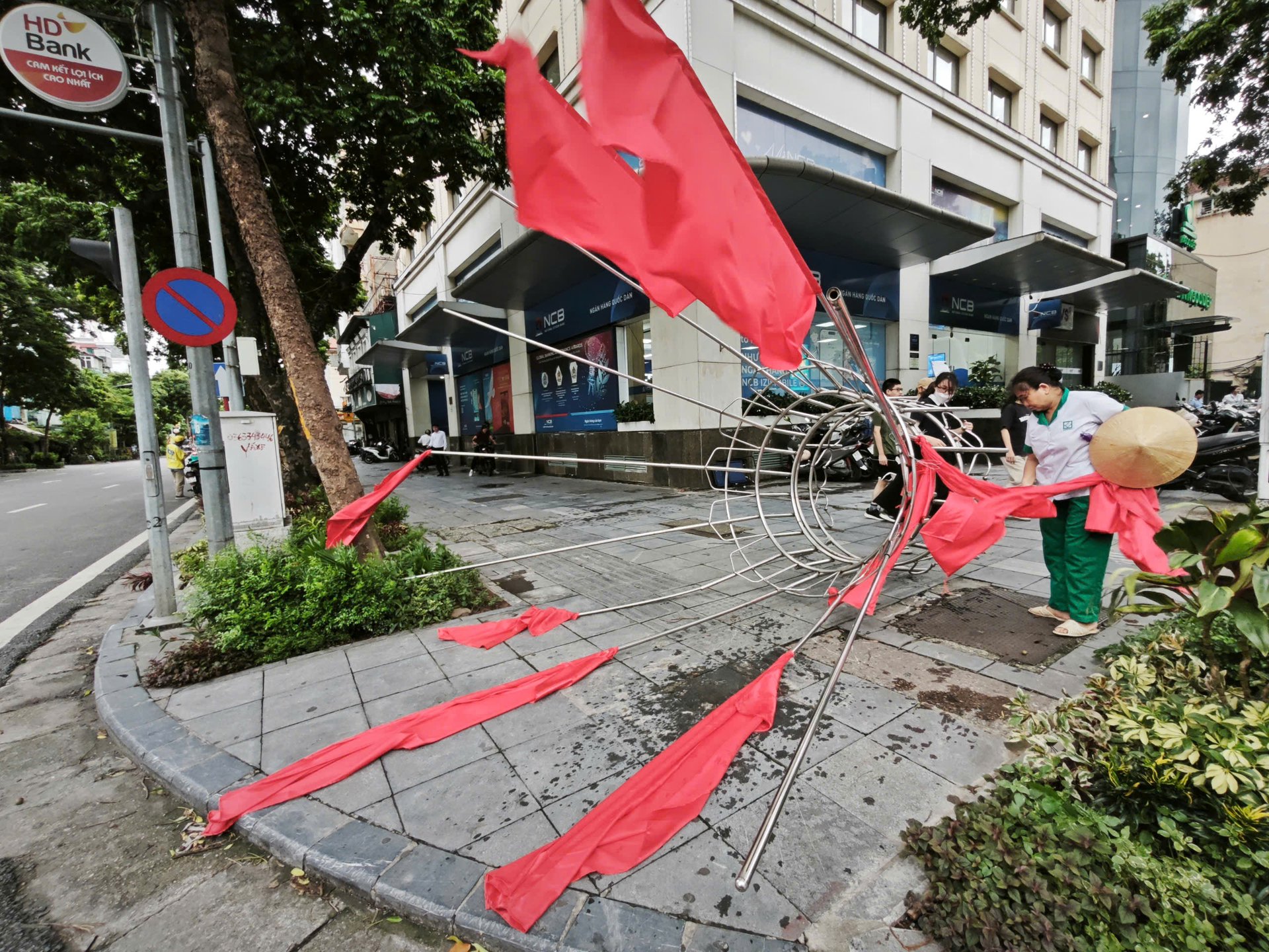 Nhập chú thích ảnh