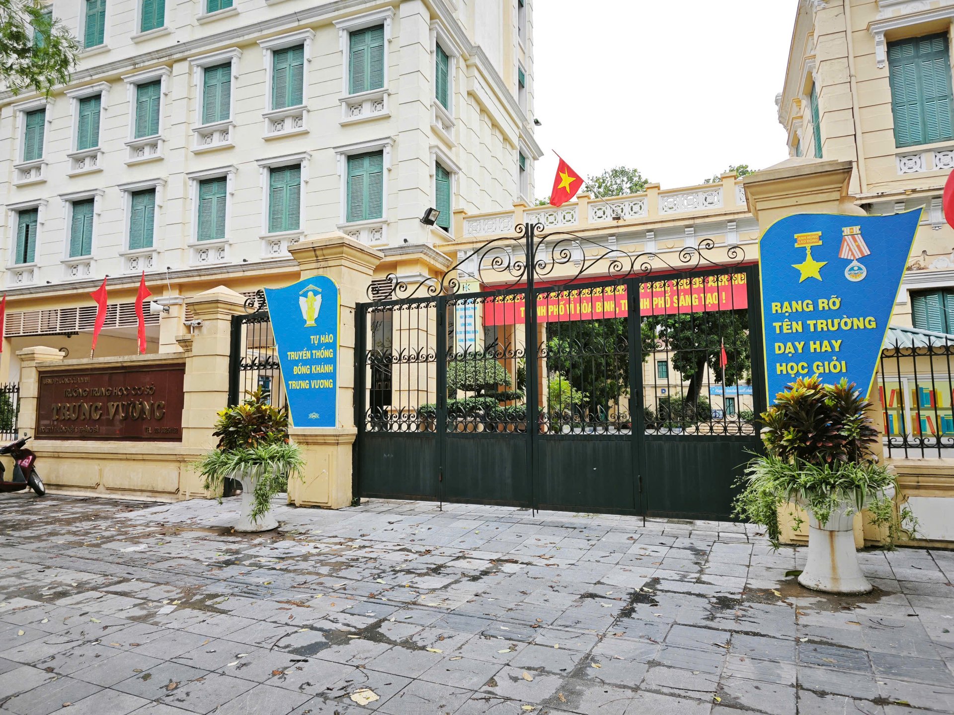 Nhập chú thích ảnh