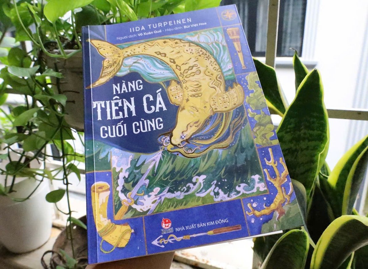Tác phẩm Nàng tiên cá cuối cùng của tác giả Iida Turpeinen ra mắt ngày 19/7/2025 được đánh giá là có sức ảnh hưởng trong nền văn học Phần Lan đương đại. Ảnh: Hoàng Hiền. Tác phẩm Nàng tiên cá cuối cùng của tác giả Iida Turpeinen ra mắt ngày 19/7/2025 được đánh giá là có sức ảnh hưởng trong nền văn học Phần Lan đương đại. Ảnh: Hoàng Hiền.