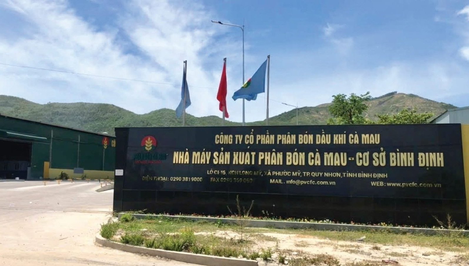 Nhà máy sản xuất Phân bón Cà Mau được kỳ vọng sẽ là bàn đạp để PVCFC phủ sóng toàn khu vực Trung - Tây Nguyên. Ảnh: PVCFC. Nhà máy sản xuất Phân bón Cà Mau được kỳ vọng sẽ là bàn đạp để PVCFC phủ sóng toàn khu vực Trung - Tây Nguyên. Ảnh: PVCFC.