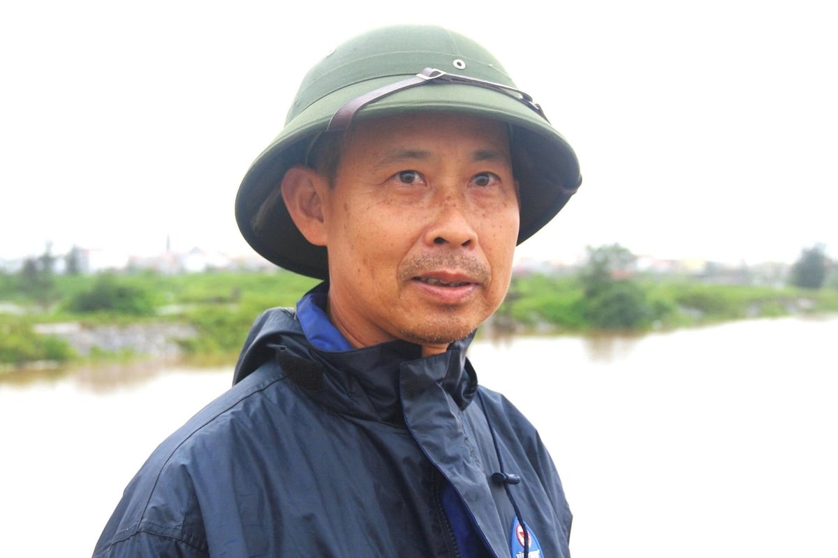 Ông Nguyễn Văn Hà, cán bộ thủy nông Ninh Bình. Ảnh: Phạm Hiếu. Ông Nguyễn Văn Hà, cán bộ thủy nông Ninh Bình. Ảnh: Phạm Hiếu.