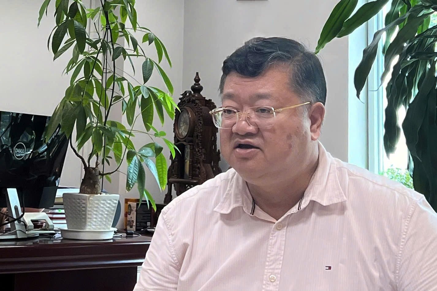 TS. Trịnh Hải Sơn - Viện trưởng Viện Khoa học Địa chất và Khoáng sản cho rằng cần đầu tư cho các công trình phòng chống, chắn trượt lở đất dạng sinh thái. Ảnh: Mai Đan. TS. Trịnh Hải Sơn - Viện trưởng Viện Khoa học Địa chất và Khoáng sản cho rằng cần đầu tư cho các công trình phòng chống, chắn trượt lở đất dạng sinh thái. Ảnh: Mai Đan.