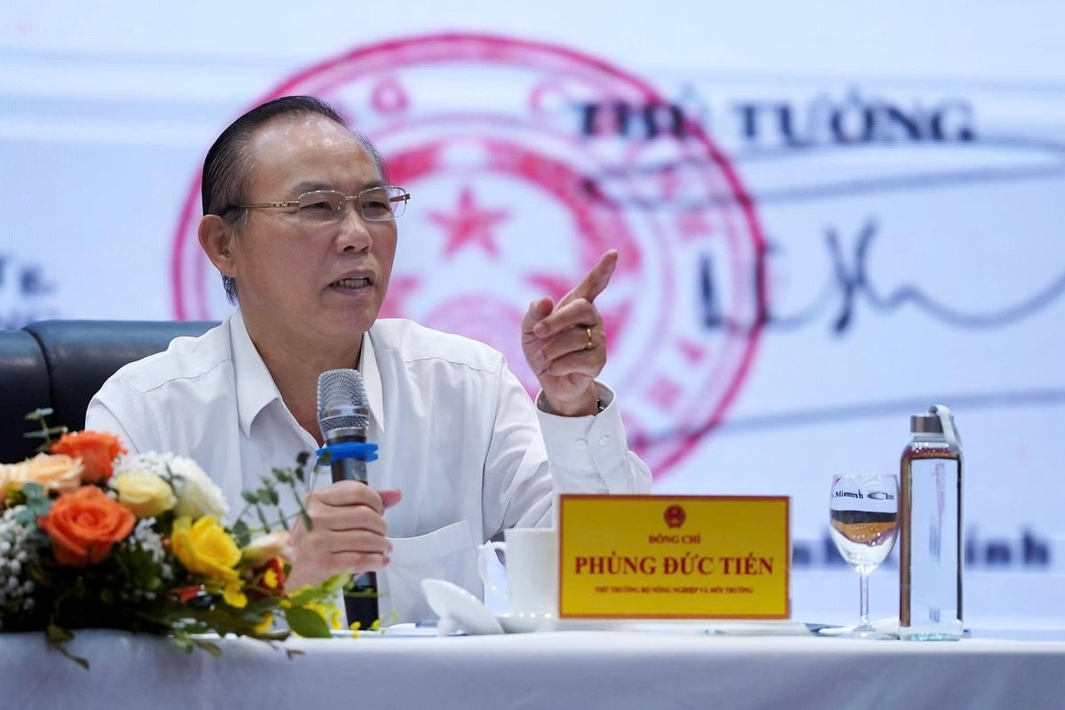 Thứ trưởng Phùng Đức Tiến cho rằng việc triển khai tiêm phòng còn chậm. Ảnh: Bảo Thắng. Thứ trưởng Phùng Đức Tiến cho rằng việc triển khai tiêm phòng còn chậm. Ảnh: Bảo Thắng.