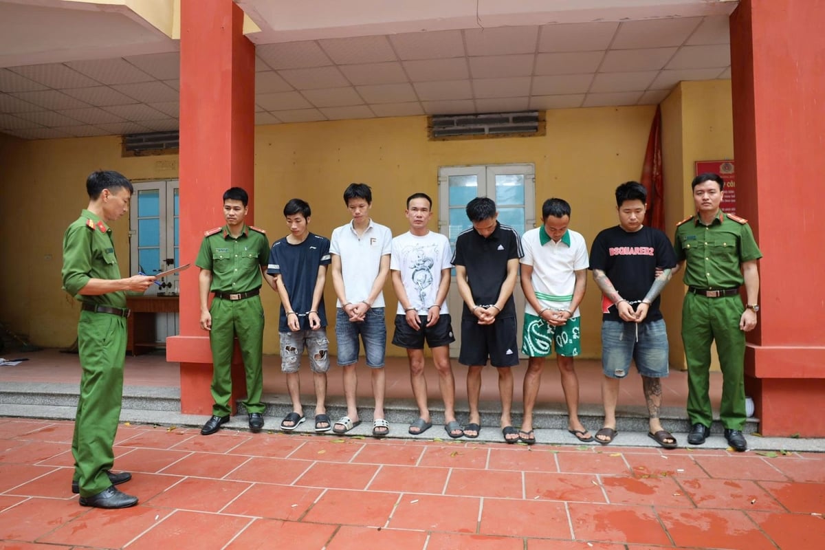 Bắt giữ 6 đối tượng thuê nhà trọ tại phường Mỹ Hào để sử dụng ma túy. Ảnh: Công an tỉnh Hưng Yên.
