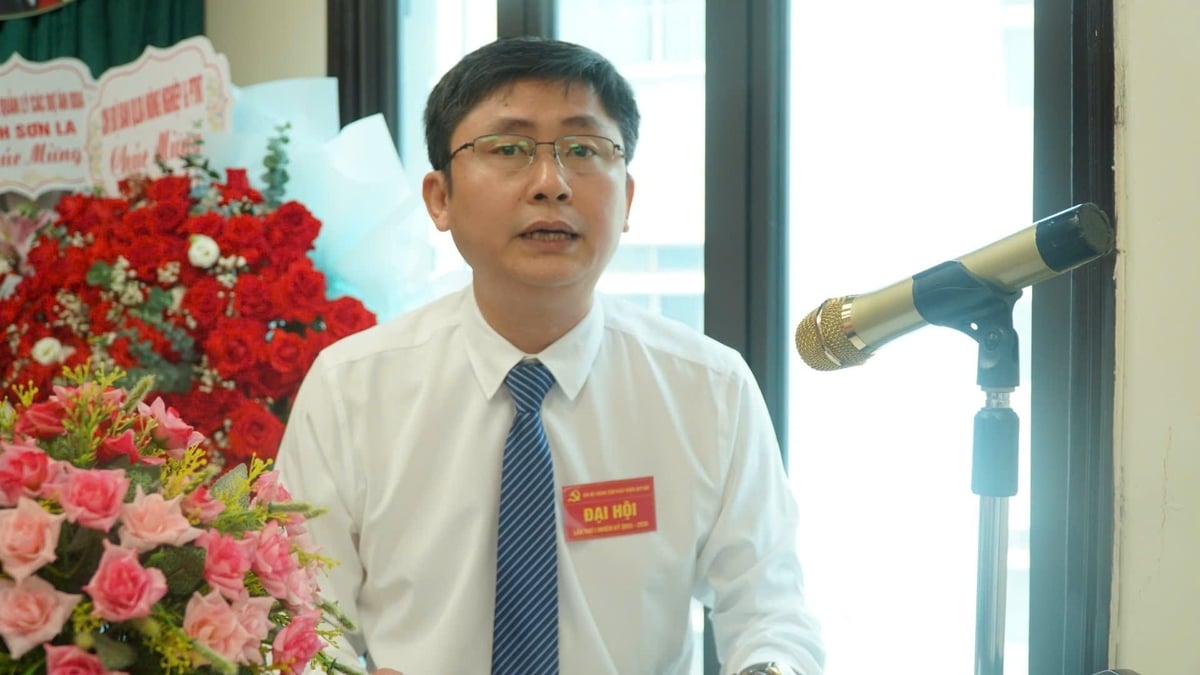 Ông Nguyễn Quang Huấn, Bí thư Chi bộ, Giám đốc Trung tâm phát triển quỹ đất tỉnh Sơn La. Ảnh: Đức Bình.