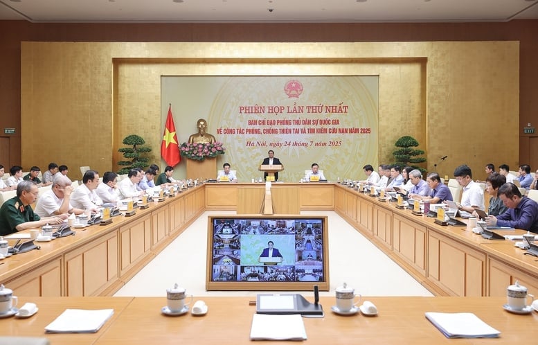 Phiên họp được kết nối trực tuyến từ trụ sở Chính phủ tới 34 tỉnh, thành phố trực thuộc Trung ương, 3.321 xã, phường, đặc khu trên cả nước. Ảnh: VGP/Nhật Bắc. Phiên họp được kết nối trực tuyến từ trụ sở Chính phủ tới 34 tỉnh, thành phố trực thuộc Trung ương, 3.321 xã, phường, đặc khu trên cả nước. Ảnh: VGP/Nhật Bắc.