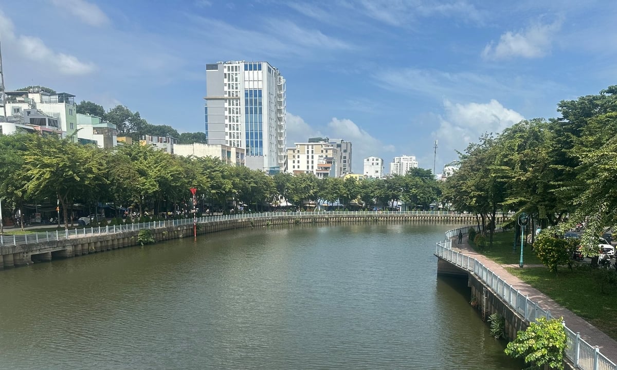 TP HCM quan tâm chỉnh trang đô thị, khu vực nhà ở trên và ven sông, kênh, rạch trên địa bàn thành phố. Ảnh: Tường Tú. TP HCM quan tâm chỉnh trang đô thị, khu vực nhà ở trên và ven sông, kênh, rạch trên địa bàn thành phố. Ảnh: Tường Tú.