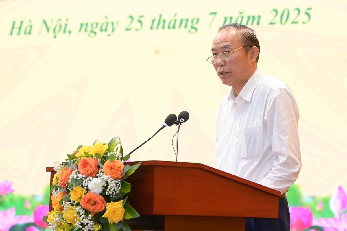 Thứ trưởng Bộ Nông nghiệp và Môi trường Phùng Đức Tiến thông tin, 6 tháng đầu năm 2025, các ngành hàng nông lâm thủy sản xuất khẩu đạt 33,84 tỷ USD, tăng 15,5%. Ảnh: Tùng Đinh. Thứ trưởng Bộ Nông nghiệp và Môi trường Phùng Đức Tiến thông tin, 6 tháng đầu năm 2025, các ngành hàng nông lâm thủy sản xuất khẩu đạt 33,84 tỷ USD, tăng 15,5%. Ảnh: Tùng Đinh.