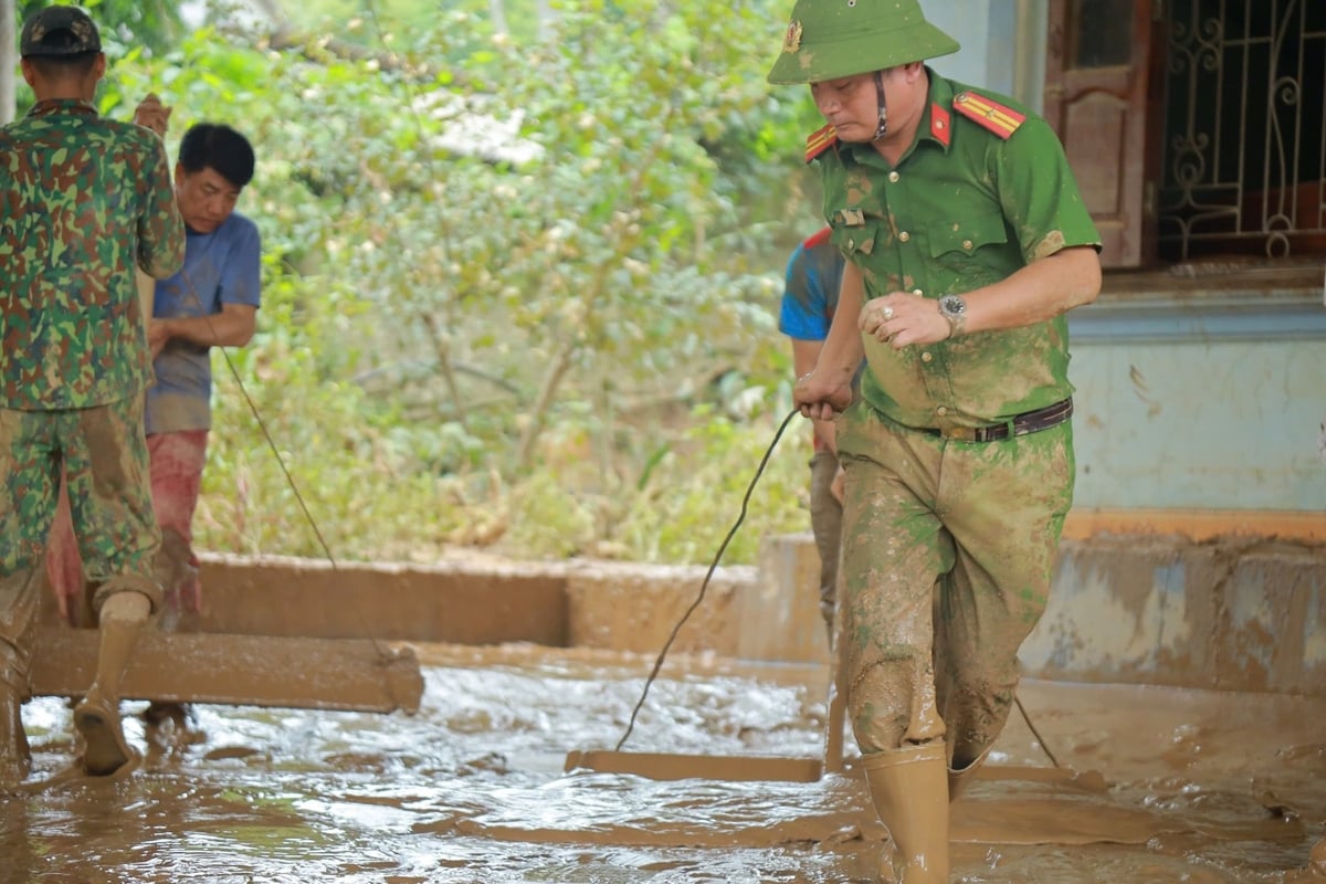 Sự nhập cuộc kịp thời của các đơn vị chức năng đã góp phần giảm tải áp lực ngàn cân. Ảnh: Việt Khánh. Sự nhập cuộc kịp thời của các đơn vị chức năng đã góp phần giảm tải áp lực ngàn cân. Ảnh: Việt Khánh.