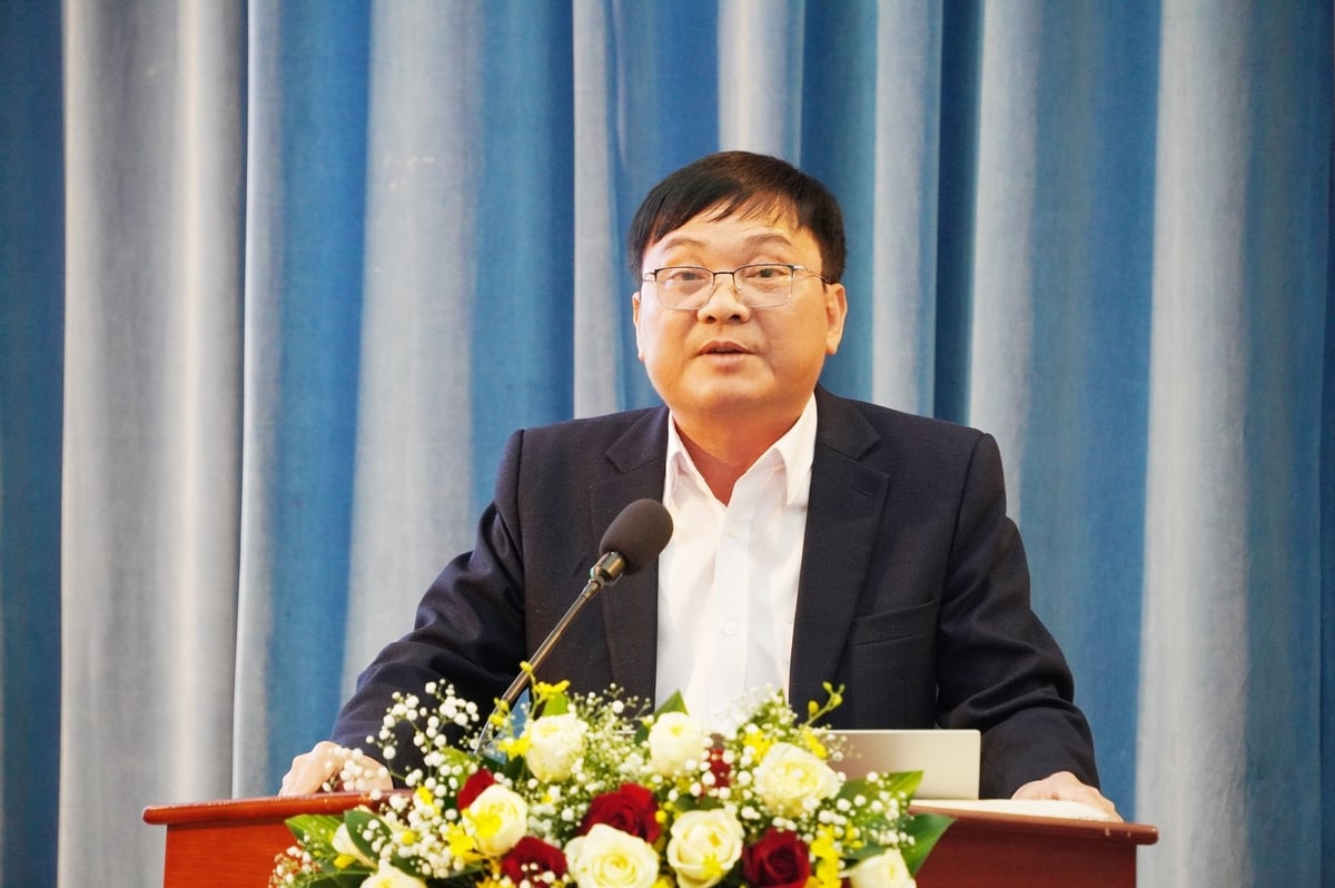 Ông Nguyễn Hoàng Phúc, Phó Giám đốc Sở Nông nghiệp và Môi trường tỉnh Lâm Đồng phát biểu tại hội nghị. Ảnh: Nguyễn Thủy.