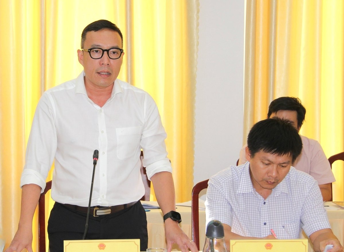Ông Trần Phú Lộc Thành, Phó Giám đốc Sở Nông nghiệp và Môi trường TP. Cần Thơ lý giải nguyên nhân chưa thể tiếp nhận vận hành Hệ thống FRMIS. Ảnh: Kim Anh.