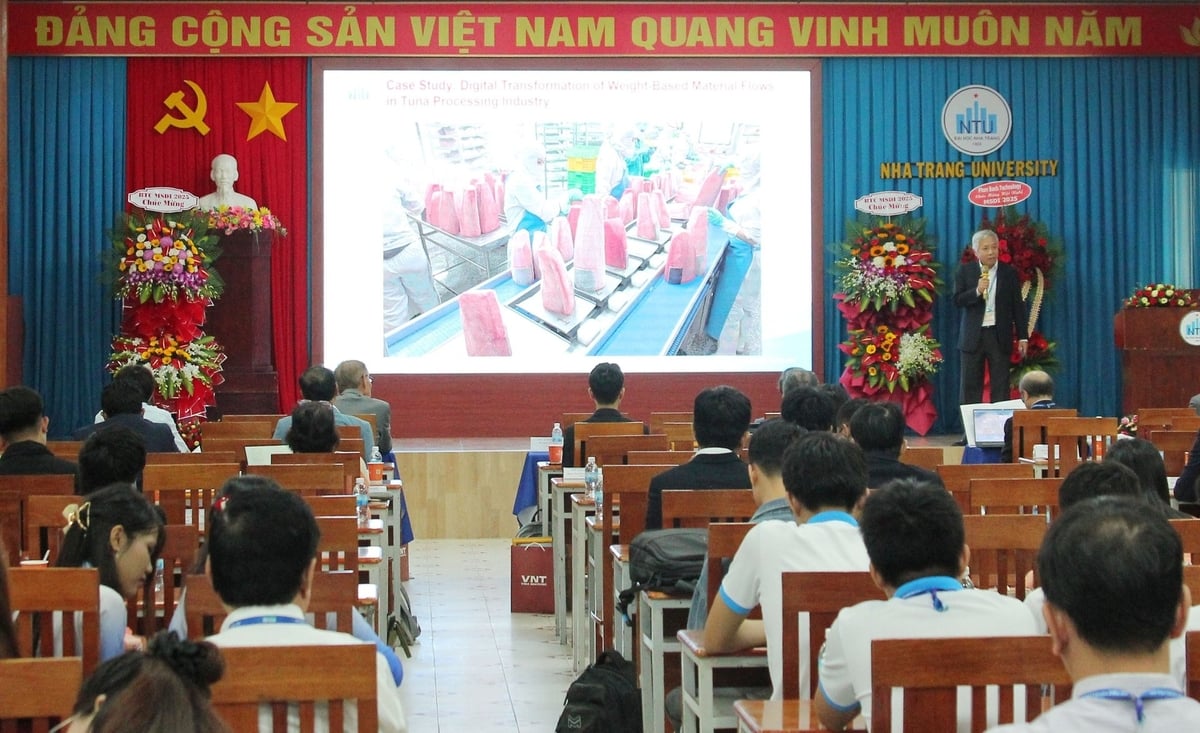 Hội thảo quốc tế lần thứ 2 về 'Đổi mới và phát triển biển bền vững' thu hút của các diễn giả hàng đầu trong ngành đến từ Nhật Bản, Hàn Quốc và Việt Nam tham dự. Ảnh: Phương Chi.