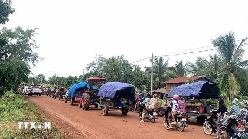 Sơ tán tại tỉnh biên giới Oddar Meanchey thuộc Campuchia, sau khi căng thẳng tái diễn tại khu vực biên giới giữa Thái Lan và Campuchia, ngày 24/7/2025. Ảnh: TTXVN.