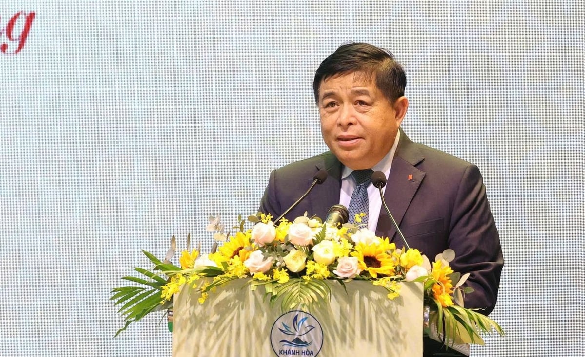 Phó Thủ tướng Chính phủ Nguyễn Chí Dũng phát biểu tại hội nghị. Ảnh: PC.