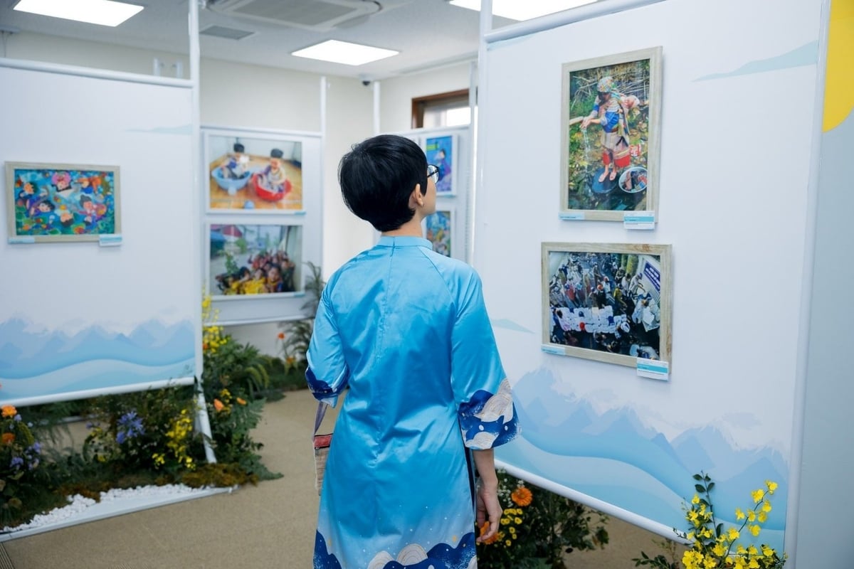 Triển lãm các tác phẩm đoạt giải tại Cuộc thi 'Bảo tồn Nguồn nước, Nuôi dưỡng Tương lai' năm 2024 tại Trung tâm Giao lưu Văn hóa Nhật Bản tại Việt Nam. Ảnh: Suntory PepsiCo Việt Nam. Triển lãm các tác phẩm đoạt giải tại Cuộc thi 'Bảo tồn Nguồn nước, Nuôi dưỡng Tương lai' năm 2024 tại Trung tâm Giao lưu Văn hóa Nhật Bản tại Việt Nam. Ảnh: Suntory PepsiCo Việt Nam.