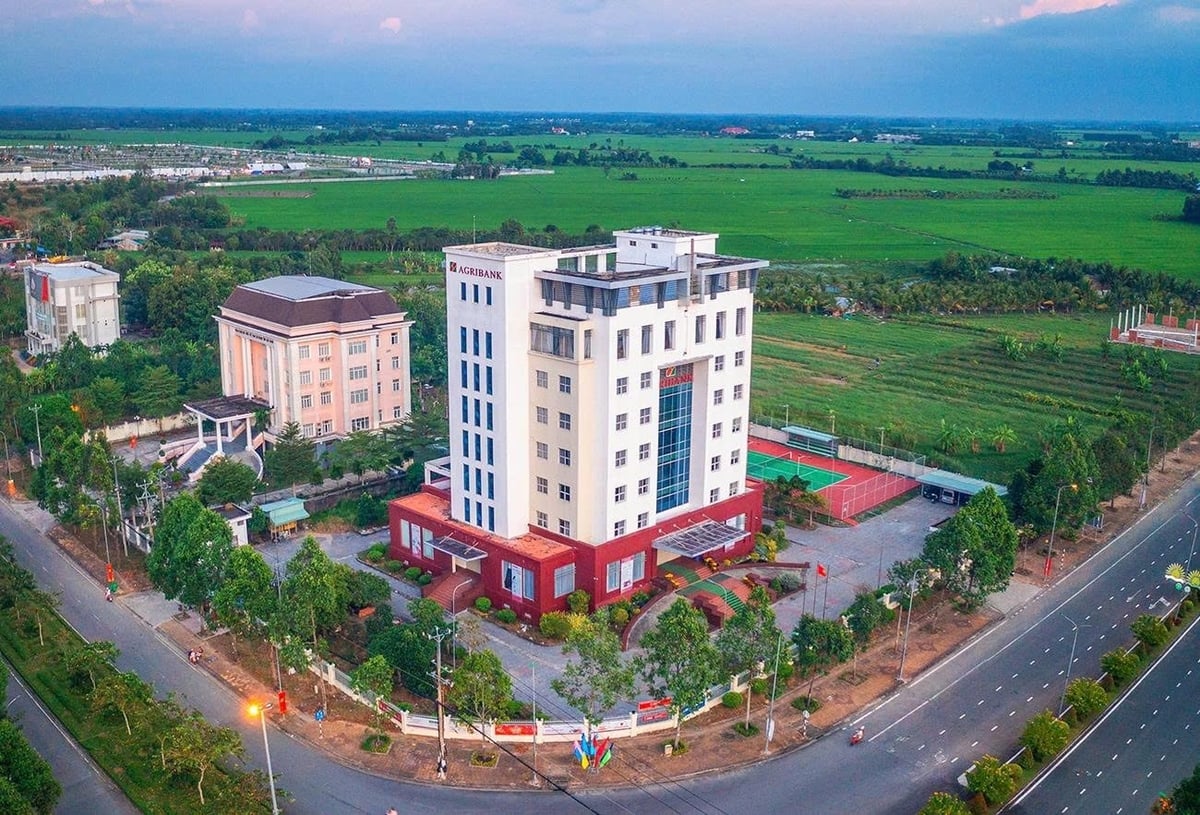 Để tham gia chương trình, khách hàng có thể liên hệ tất cả các điểm giao dịch của Agribank Hậu Giang. Ảnh: Minh Khương.