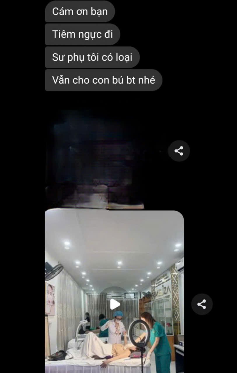Tin nhắn messenger facebook Tuyền Thanh đã nhắn cho chị Nguyễn Thị Thuận đầu tiên liên quan tiêm ngực vào tháng 10/2022. Ảnh: Chụp từ điện thoại. 