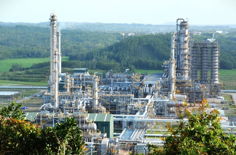 Quảng Ngãi đặt kỳ vọng ngành công nghiệp tiếp tục tăng trưởng mạnh trong năm 2025, dựa trên nền tảng các dự án trọng điểm đang được triển khai và vận hành hiệu quả. Ảnh: QĐND.