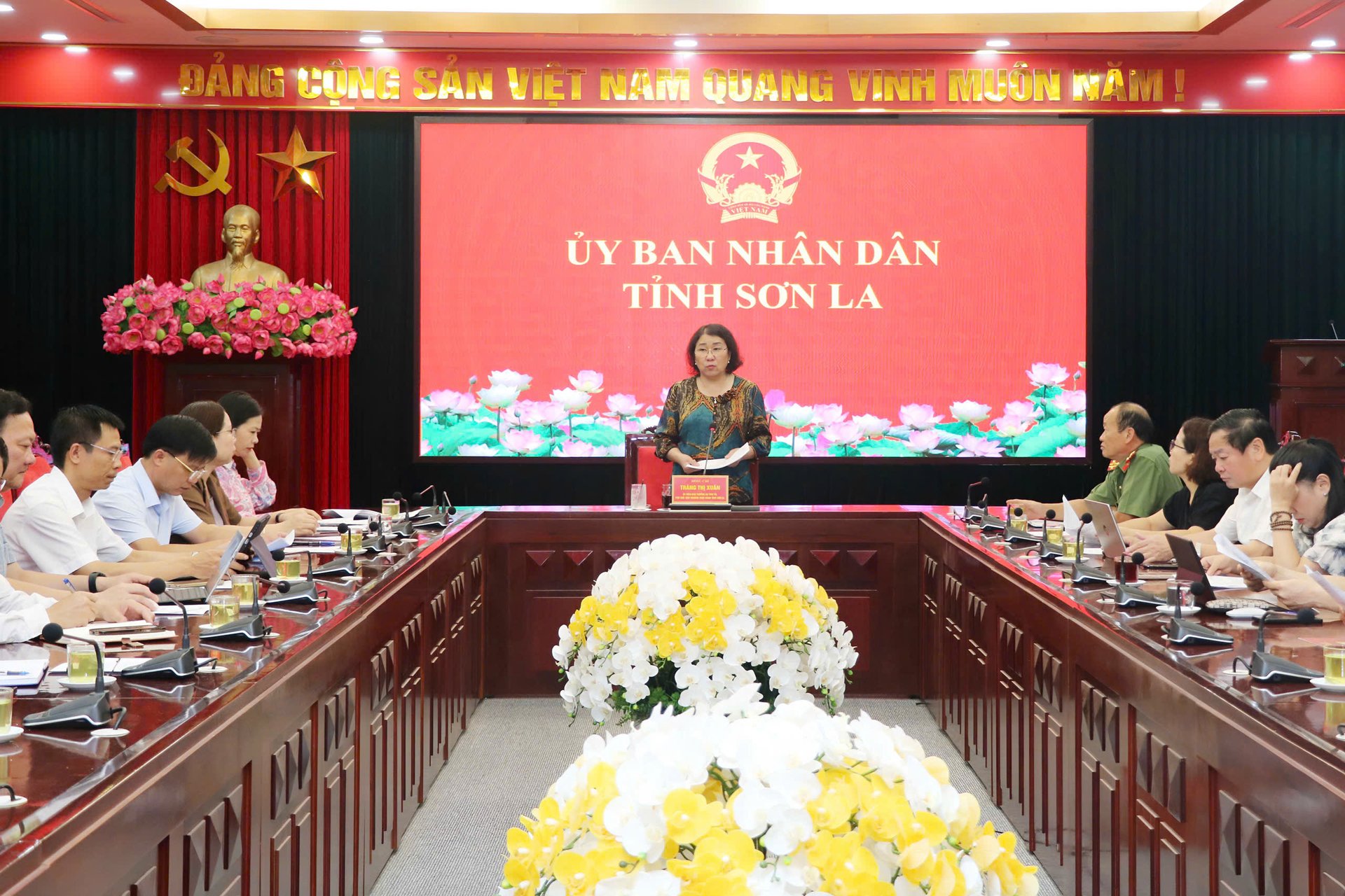 Sơn La họp rà soát, giao nhiệm vụ đẩy nhanh tiến độ chuẩn bị các hoạt động chào mừng 130 năm ngày thành lập tỉnh. Ảnh: Nguyễn Nga. Sơn La họp rà soát, giao nhiệm vụ đẩy nhanh tiến độ chuẩn bị các hoạt động chào mừng 130 năm ngày thành lập tỉnh. Ảnh: Nguyễn Nga.
