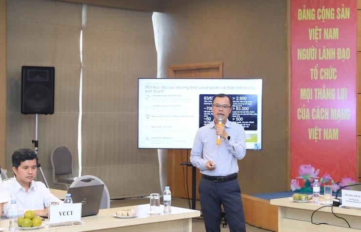 Ông Phạm Ngọc Thạch - Phó Trưởng ban Pháp chế VCCI trao đổi tại buổi làm việc. Ảnh: Lê Hải. Ông Phạm Ngọc Thạch - Phó Trưởng ban Pháp chế VCCI trao đổi tại buổi làm việc. Ảnh: Lê Hải.