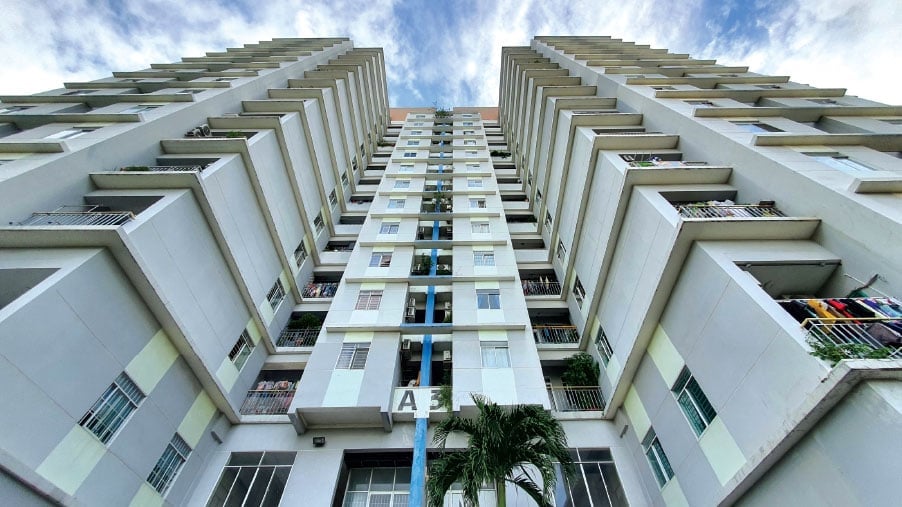 Bộ Xây dựng đề nghị địa phương cắt giảm, đơn giản hóa các thủ tục hành chính theo thẩm quyền về đầu tư xây dựng nhà ở xã hội để hỗ trợ, khuyến khích các doanh nghiệp triển khai đầu tư. Ảnh: Báo Điện tử Chính phủ. Bộ Xây dựng đề nghị địa phương cắt giảm, đơn giản hóa các thủ tục hành chính theo thẩm quyền về đầu tư xây dựng nhà ở xã hội để hỗ trợ, khuyến khích các doanh nghiệp triển khai đầu tư. Ảnh: Báo Điện tử Chính phủ.