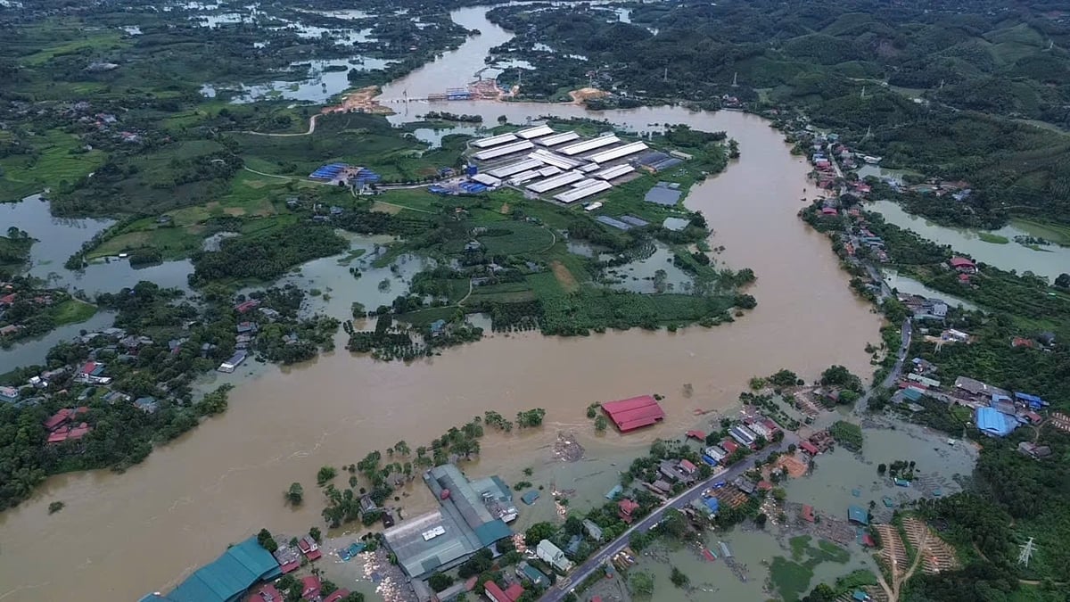 Thông tin về cơn bão số 3/2025 vừa qua gợi lại nhiều ký ức đau thương cho người dân tỉnh Lào Cai. Ảnh: Thanh Tiến. Thông tin về cơn bão số 3/2025 vừa qua gợi lại nhiều ký ức đau thương cho người dân tỉnh Lào Cai. Ảnh: Thanh Tiến.