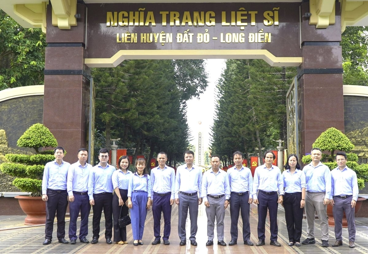 Tập thể PV GAS SE tiếp nối truyền thống anh hùng, quyết tâm xây dựng đơn vị ngày càng vững mạnh. Ảnh: PV GAS.
