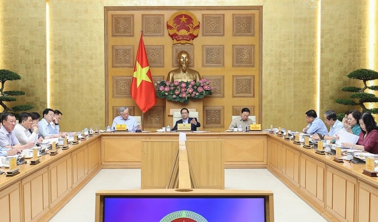 Theo Thủ tướng, chủ trương lớn, quan trọng này của Đảng hợp lòng dân, phù hợp với điều kiện, hoàn cảnh đất nước hiện nay nên được nhân dân đồng tình, bạn bè quốc tế ủng hộ. Ảnh: VGP/Nhật Bắc.