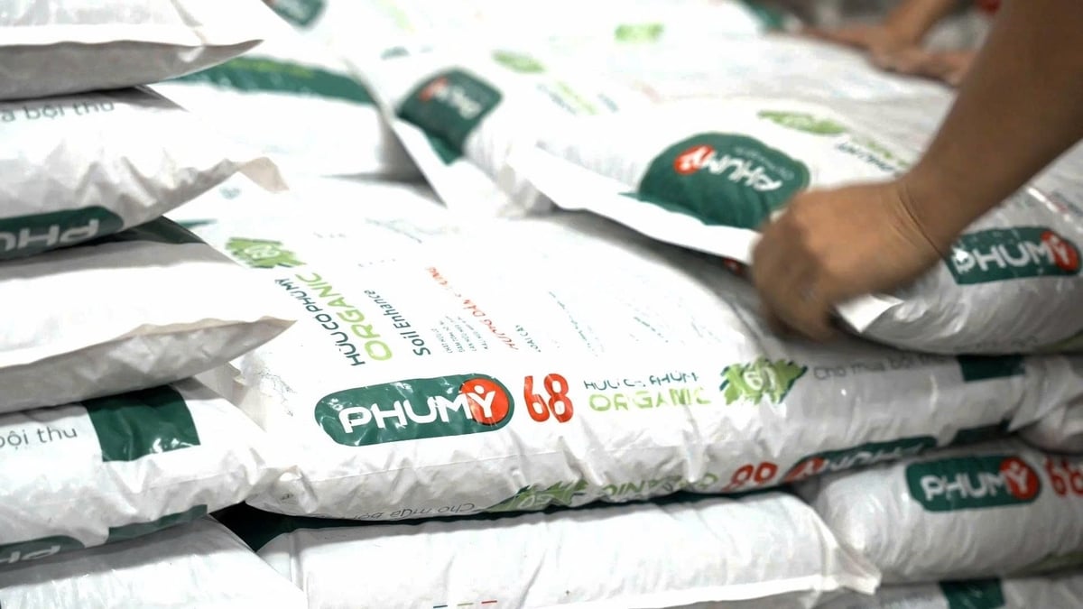 Sự ra mắt của phân bón hữu cơ Phú Mỹ Organic đã hoàn thiện 'Bộ 3 vàng' dinh dưỡng của Phú Mỹ. Ảnh: Đức Trung.