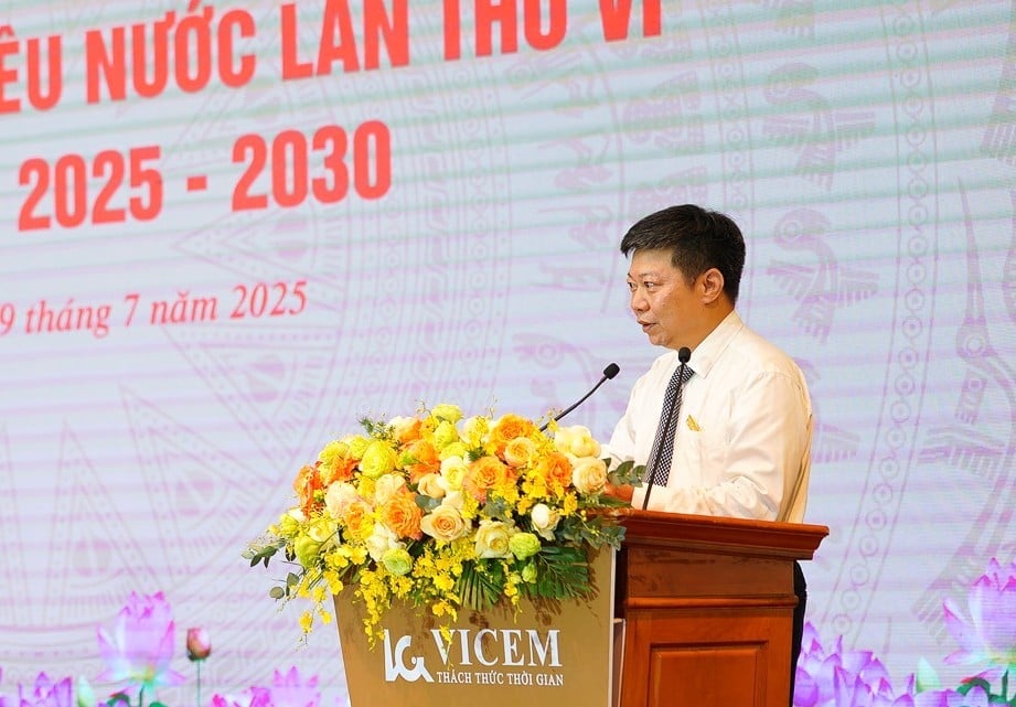 Ông Ngô Đức Lưu - Quyền Tổng giám đốc VICEM phát biểu tại Đại hội. Ảnh: VICEM.