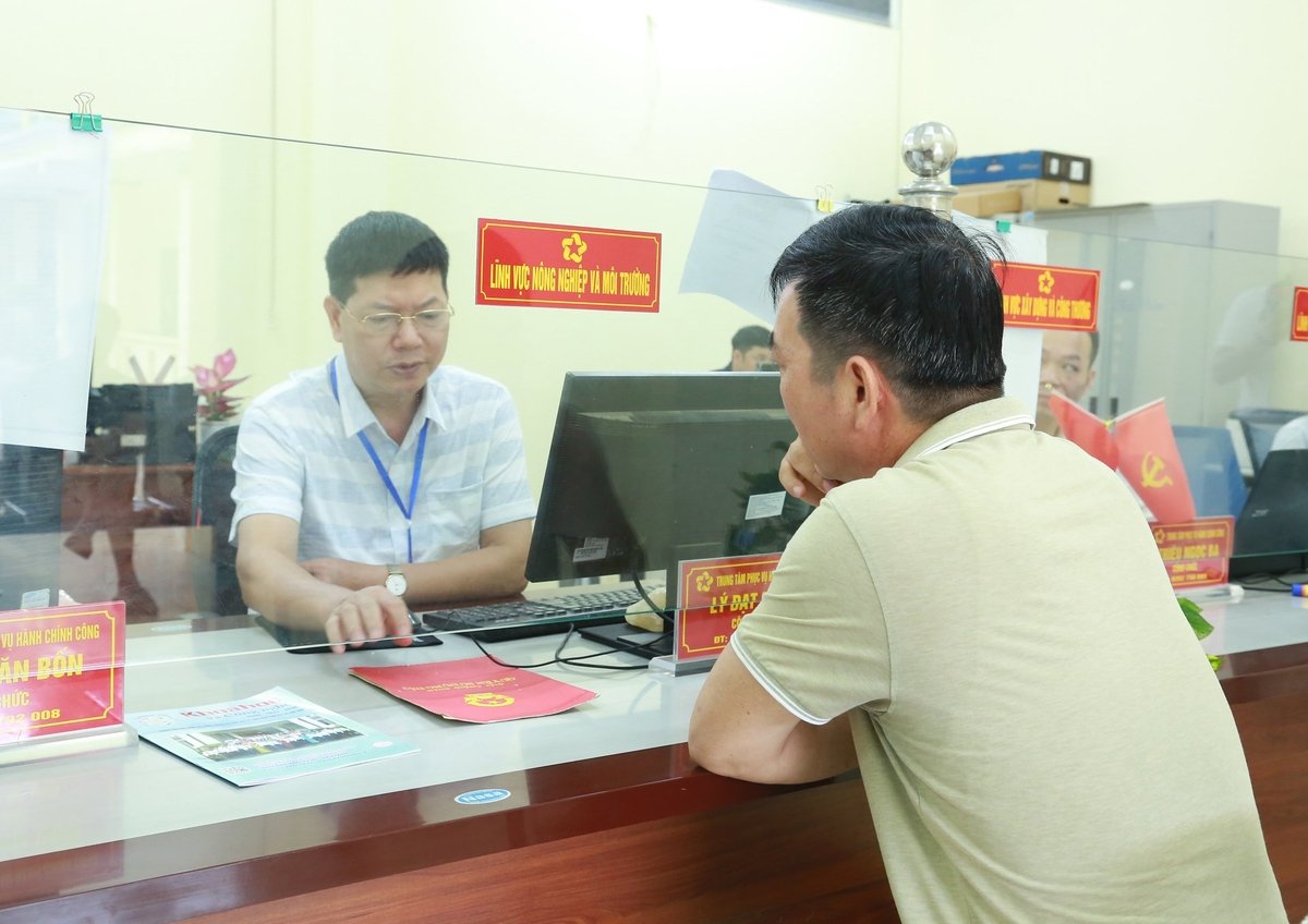 Để theo kịp với sự đổi mới, mỗi cán bộ đều phải tự học, tự rèn, tham gia tập huấn, nắm chắc quy định mới và sử dụng thành thạo công nghệ. Ảnh: Thanh Ngà. Để theo kịp với sự đổi mới, mỗi cán bộ đều phải tự học, tự rèn, tham gia tập huấn, nắm chắc quy định mới và sử dụng thành thạo công nghệ. Ảnh: Thanh Ngà.