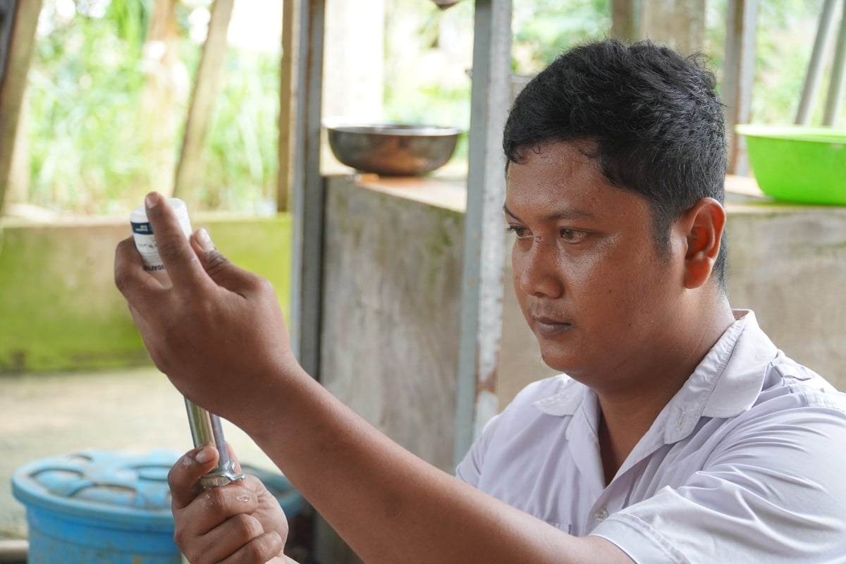 Việc duy trì hệ thống thú y cơ sở giúp công tác phòng chống dịch bệnh kịp thời, thông suốt. Ảnh: Kim Anh. Việc duy trì hệ thống thú y cơ sở giúp công tác phòng chống dịch bệnh kịp thời, thông suốt. Ảnh: Kim Anh.