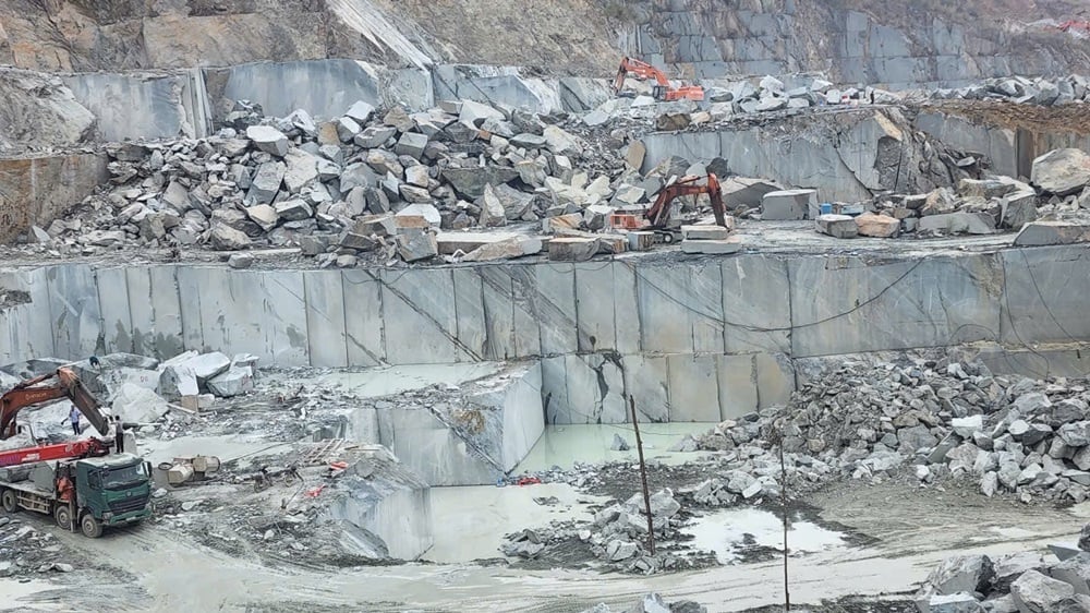 Công suất khai thác các mỏ đá mới đáp ứng được khoảng 73,2% nhu cầu. Ảnh: Nguyễn Dũng.