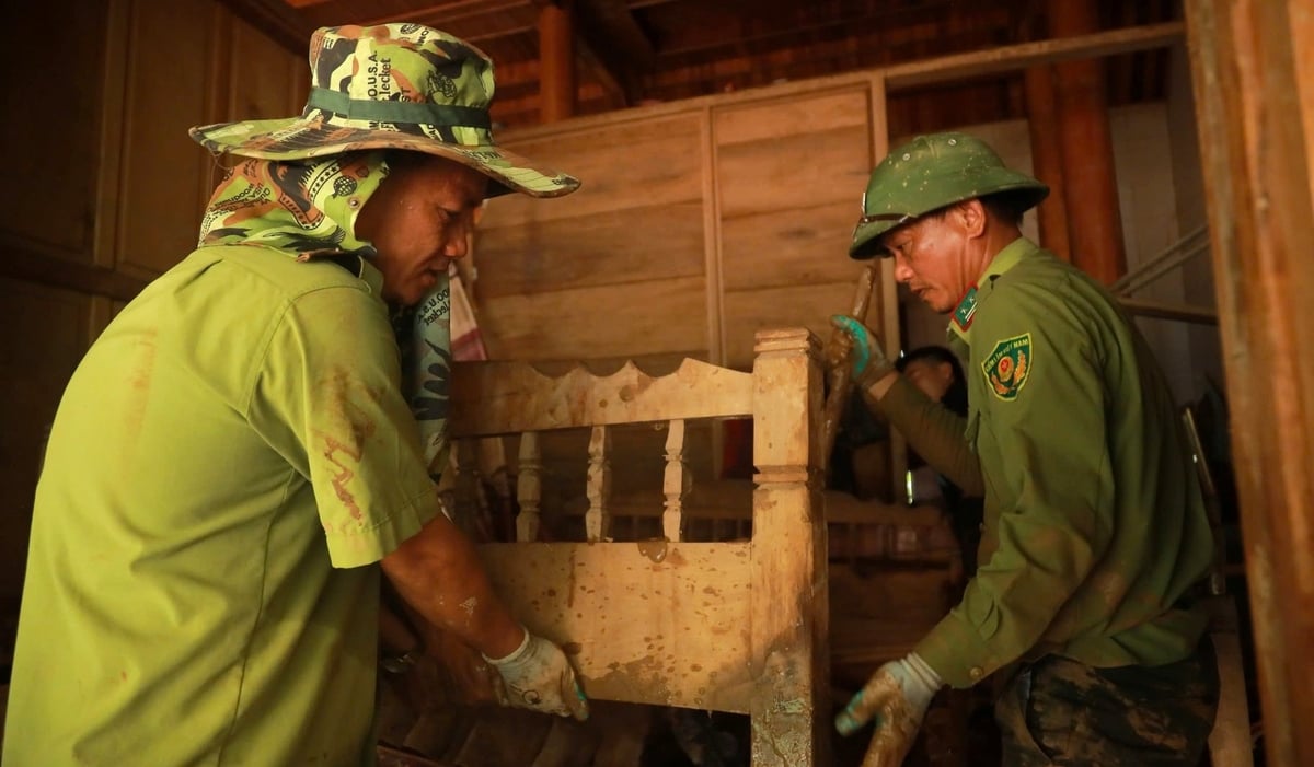 Việc làm rất thiết thực, ý nghĩa của Kiểm lâm Nghệ An. Ảnh: Việt Khánh. Việc làm rất thiết thực, ý nghĩa của Kiểm lâm Nghệ An. Ảnh: Việt Khánh.