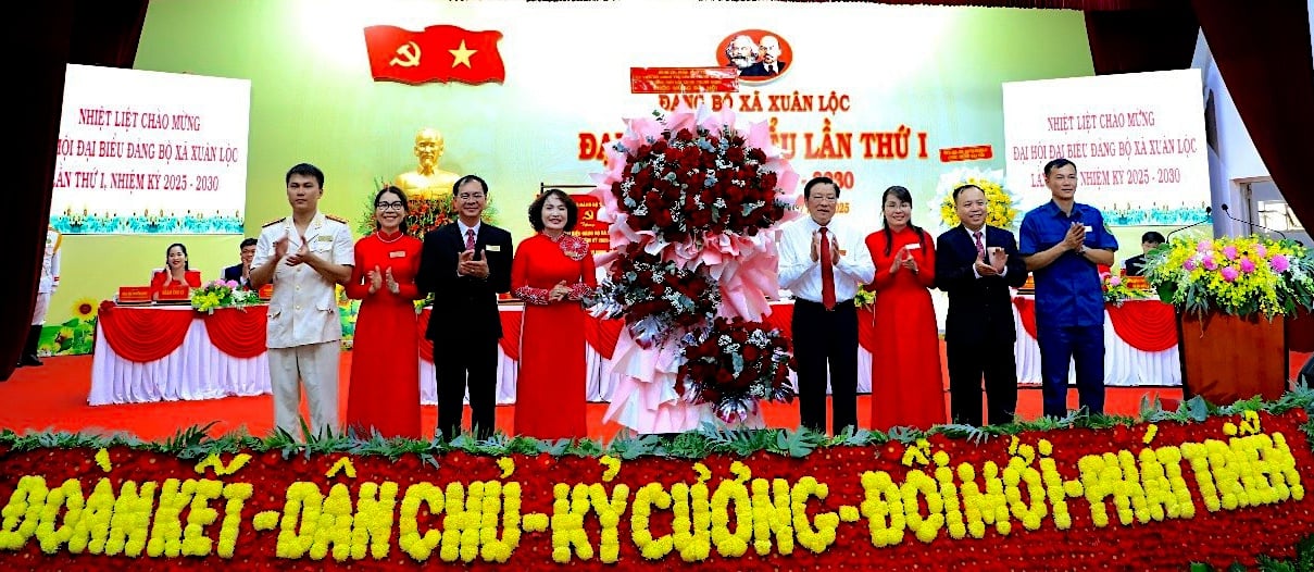Trước đó, trong 2 ngày, 29 - 30/7, xã Xuân Lộc đã tổ chức thành công đại hội điểm Đảng bộ cấp xã lần thứ I, nhiệm kỳ 2025-2030. Ảnh: Trần Thanh. Trước đó, trong 2 ngày, 29 - 30/7, xã Xuân Lộc đã tổ chức thành công đại hội điểm Đảng bộ cấp xã lần thứ I, nhiệm kỳ 2025-2030. Ảnh: Trần Thanh.