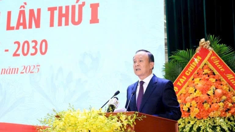Phó Bí thư Thành ủy, Chủ tịch HĐND thành phố Hà Nội Nguyễn Ngọc Tuấn phát biểu tại Đại hội. Ảnh: Lê Hải.
