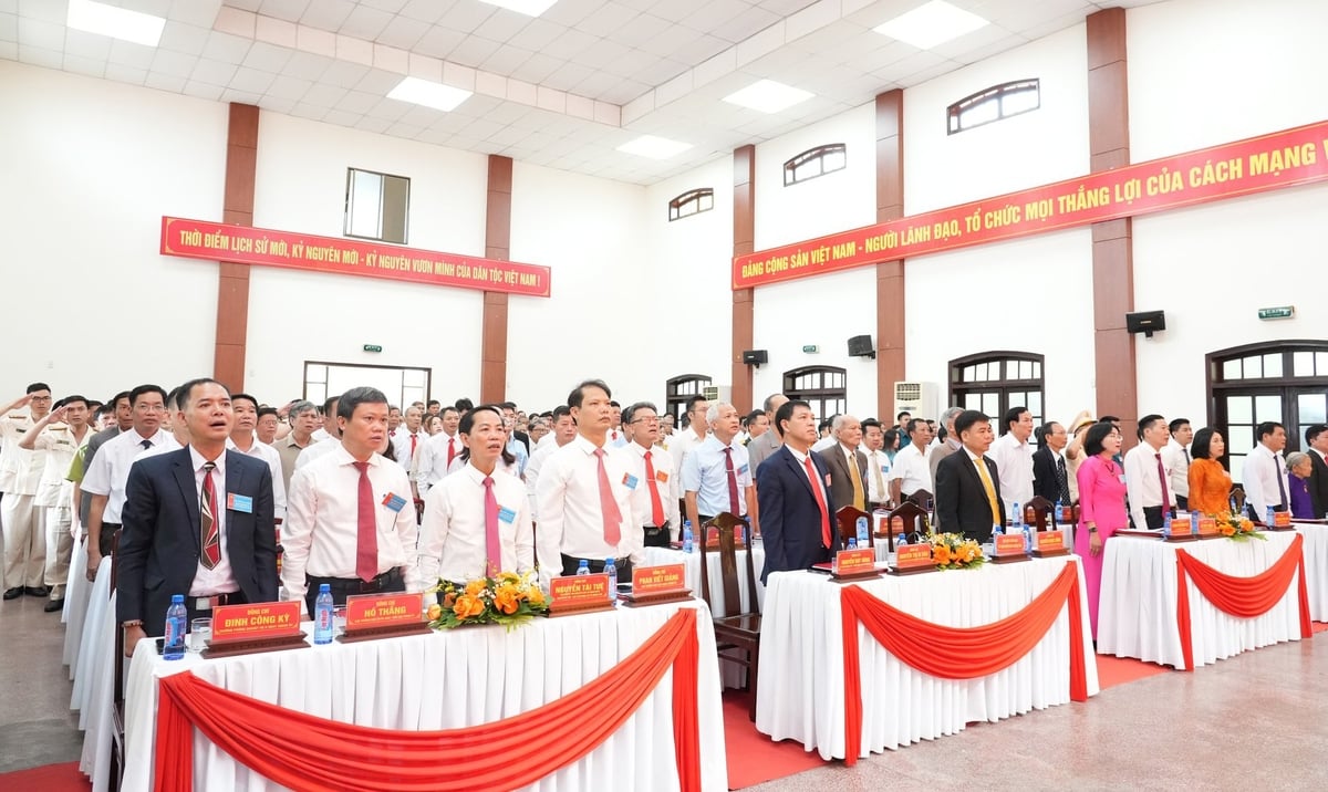 Phường Hương Trà tổ chức Đại hội đại biểu Đảng bộ phường lần thứ I, nhiệm kỳ 2025 – 2030. Đây là địa phương đầu tiên của TP Huế tổ chức Đại hội Đảng bộ cấp xã, phường. Ảnh: Văn Dinh. Phường Hương Trà tổ chức Đại hội đại biểu Đảng bộ phường lần thứ I, nhiệm kỳ 2025 – 2030. Đây là địa phương đầu tiên của TP Huế tổ chức Đại hội Đảng bộ cấp xã, phường. Ảnh: Văn Dinh.