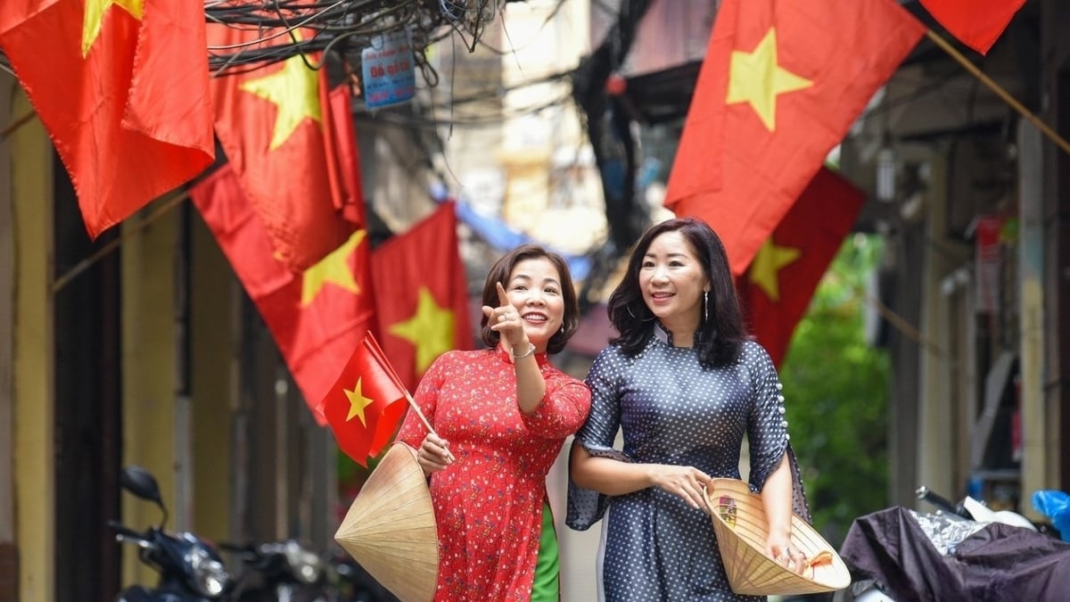 Công chức, viên chức, người lao động thuộc các cơ quan hành chính, sự nghiệp, tổ chức chính trị, tổ chức chính trị - xã hội được nghỉ 4 ngày dịp Quốc khánh 2025. Ảnh: MH. Công chức, viên chức, người lao động thuộc các cơ quan hành chính, sự nghiệp, tổ chức chính trị, tổ chức chính trị - xã hội được nghỉ 4 ngày dịp Quốc khánh 2025. Ảnh: MH.