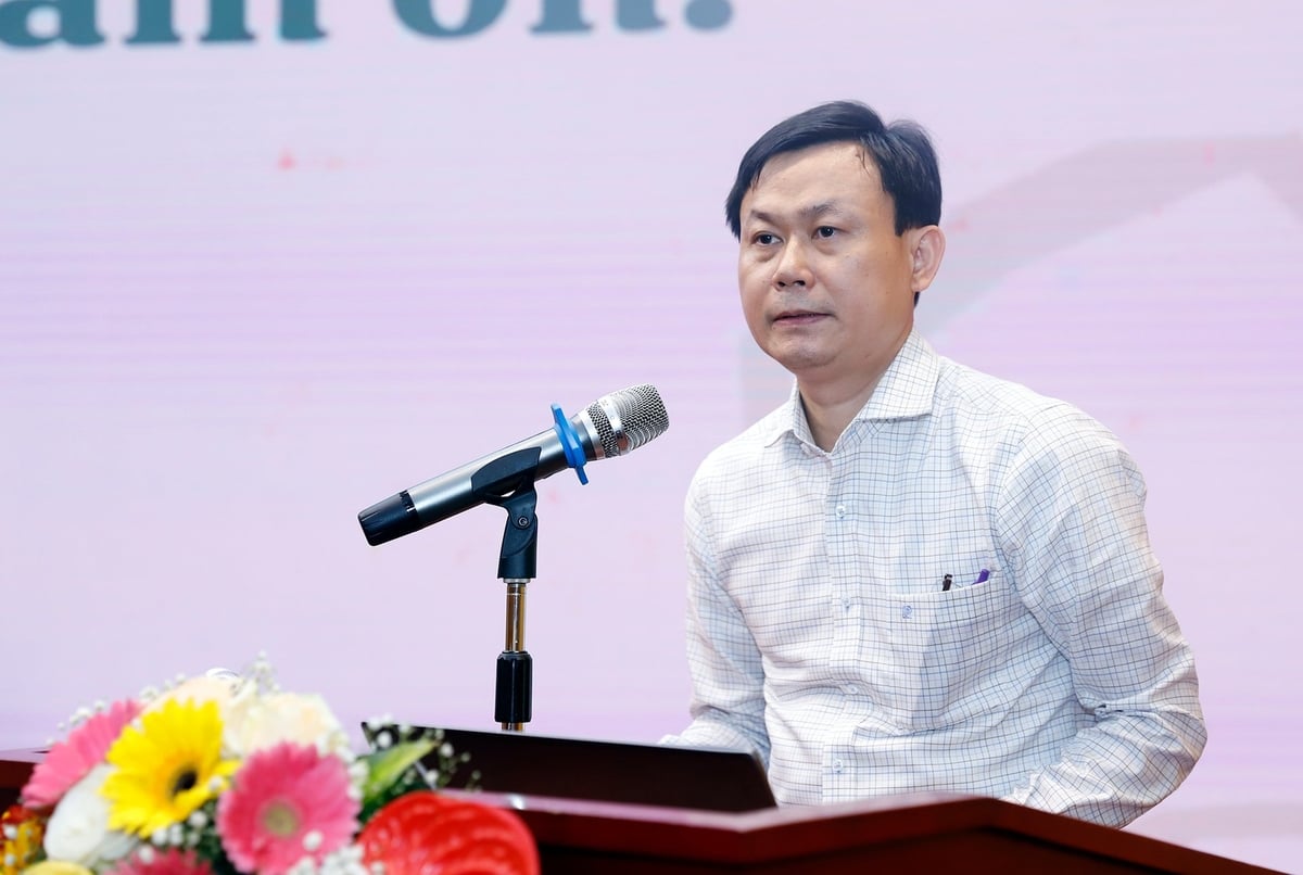 Ông Phùng Tuấn Anh, Phó phòng Quy hoạch và Giao đất (Cục Quản lý Đất đai, Bộ Nông nghiệp và Môi trường). Ảnh: Khương Trung. Ông Phùng Tuấn Anh, Phó phòng Quy hoạch và Giao đất (Cục Quản lý Đất đai, Bộ Nông nghiệp và Môi trường). Ảnh: Khương Trung.