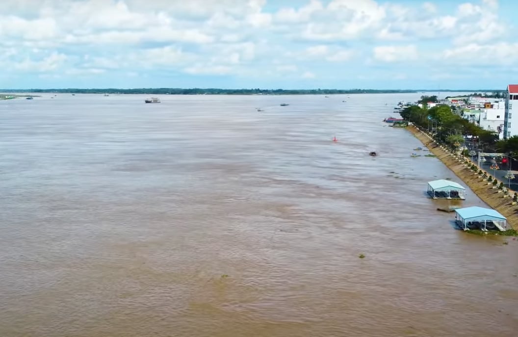 Lũ đầu nguồn sông Cửu Long đang lên nhanh. Ảnh: Sơn Trang. Lũ đầu nguồn sông Cửu Long đang lên nhanh. Ảnh: Sơn Trang.