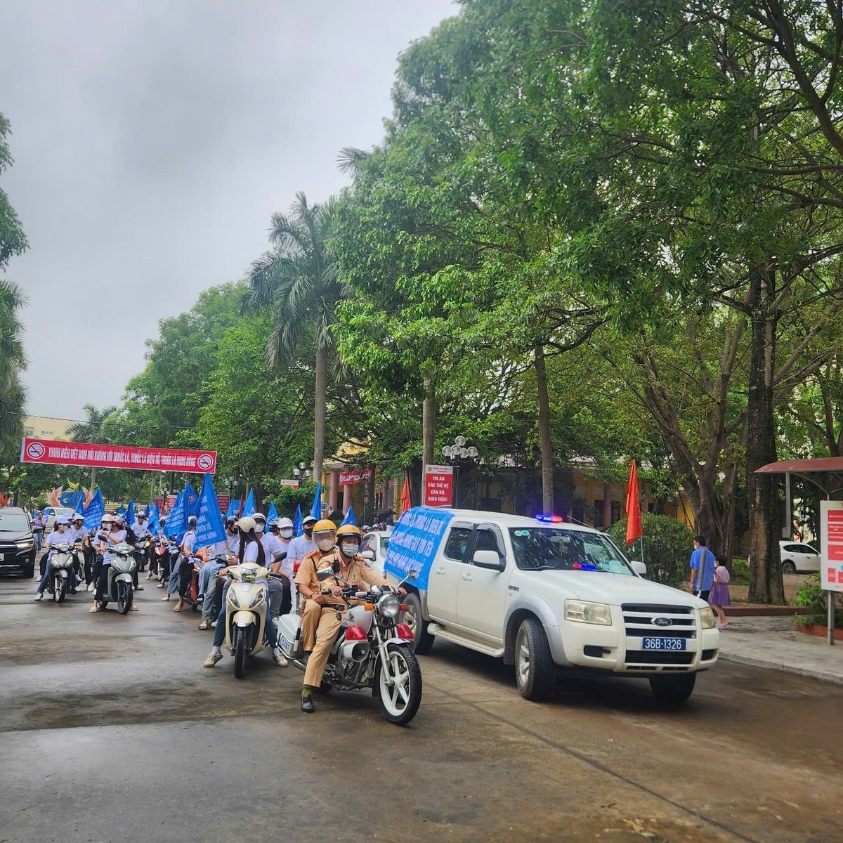 Sở Y tế phối hợp với các ngành tổ chức mít tinh phòng chống tác hại của thuốc lá. Ảnh: Sở Y tế cung cấp