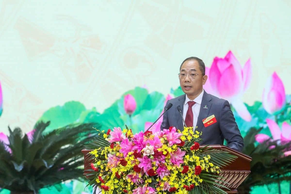 Đồng chí Cao Hoài Dương – Bí thư Đảng ủy, Chủ tịch HĐQT Tổng Công ty Dầu Việt Nam (PVOIL) với tham luận 'Tái tạo và phục hồi Văn hóa Petrovietnam - Giải pháp xây dựng các doanh nghiệp trong hệ sinh thái Petrovietnam phát triển bền vững'. Ảnh: Petrovietnam.
